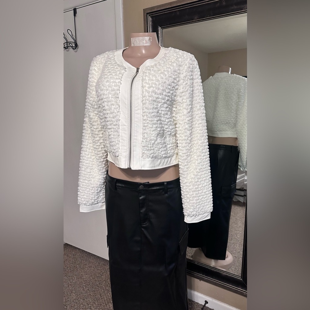 Forever 21 Cream Teddy Jacket (A17)